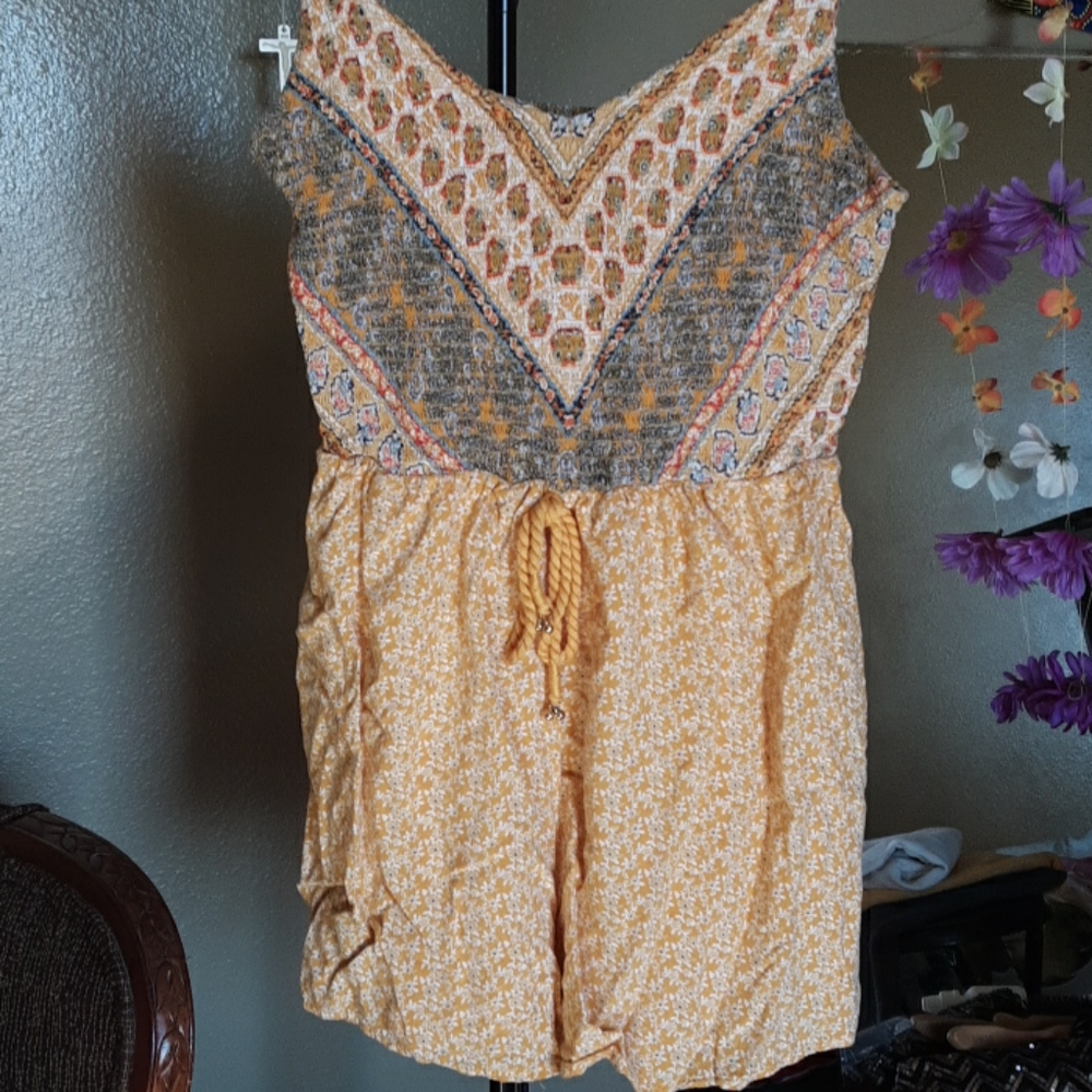 romper - Picture 2 of 3
